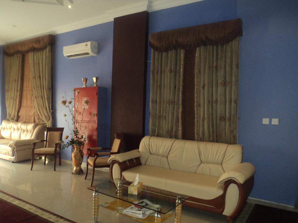 אל בוראיימי Taj Al Arab Hotel Al Burimi מראה חיצוני תמונה