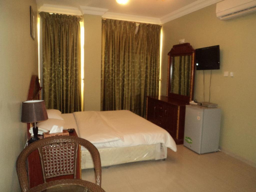 אל בוראיימי Taj Al Arab Hotel Al Burimi מראה חיצוני תמונה