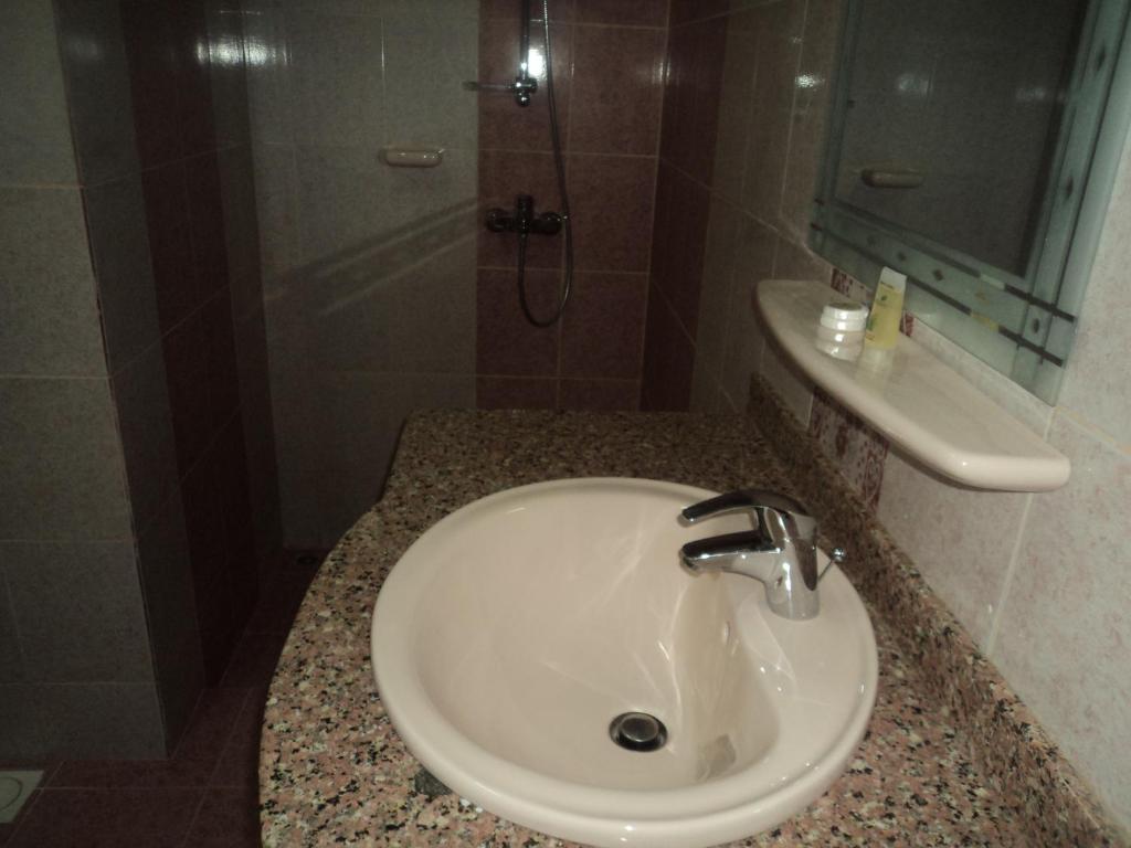 אל בוראיימי Taj Al Arab Hotel Al Burimi מראה חיצוני תמונה