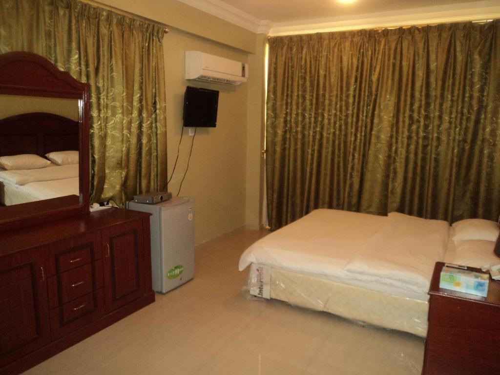 אל בוראיימי Taj Al Arab Hotel Al Burimi מראה חיצוני תמונה